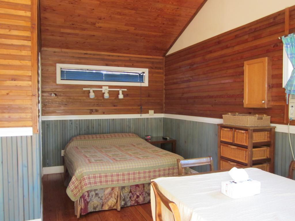 Oceanside Resort パウエルリバー 部屋 写真